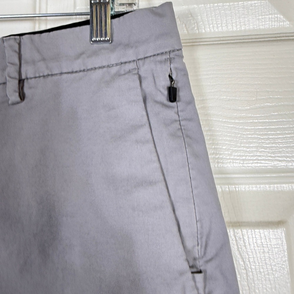 Old Navy Ultimate Tech Slim Shorts Men 33 Gray Built-In Flex Chino Casual Golf - Picture 5 of 9
